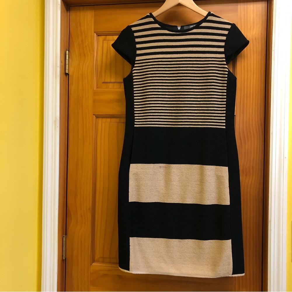 PER SE by Carlisle Sheath Dress - Size 6 / Striped Color Block